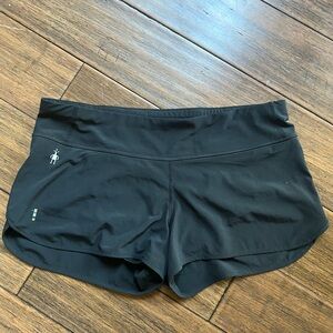 Size medium Smartwool running shorts